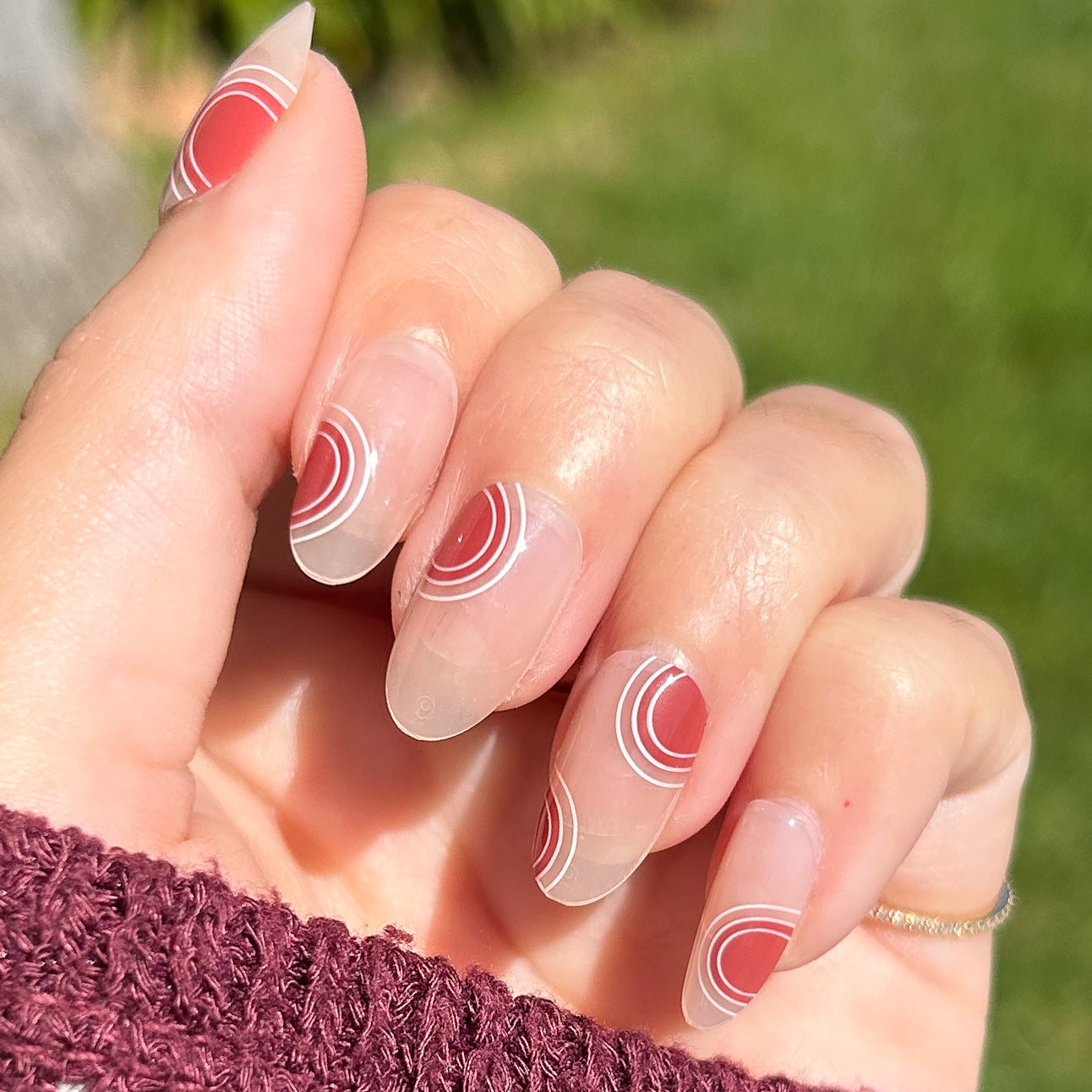 Layered Circles - Press-On | Medium | Oval