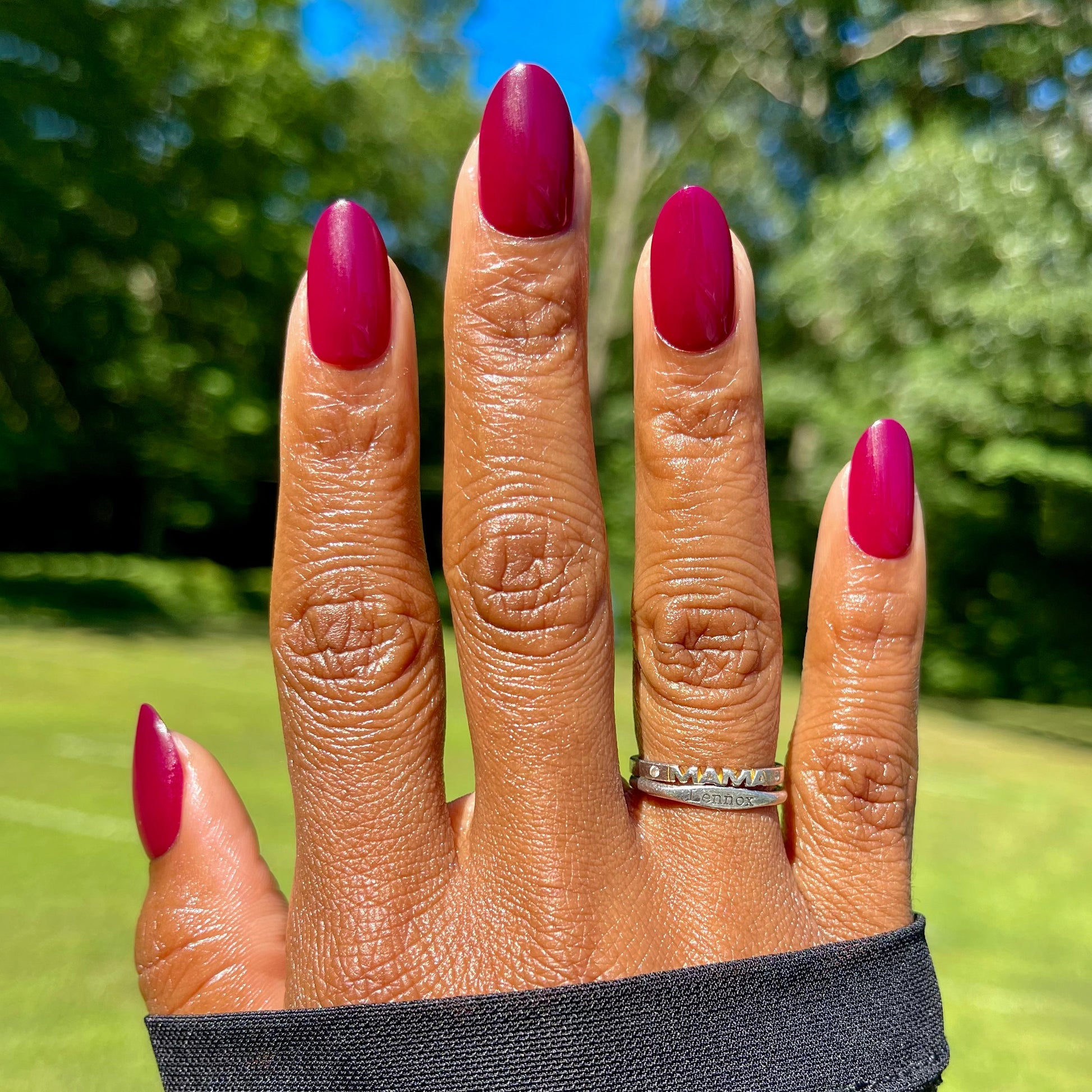 Cabernet | Medium | Oval - Tab Press-On