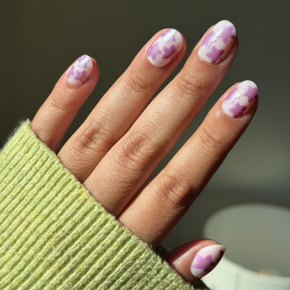 Chrome Petal Party - Press-On | Extra Short | Round