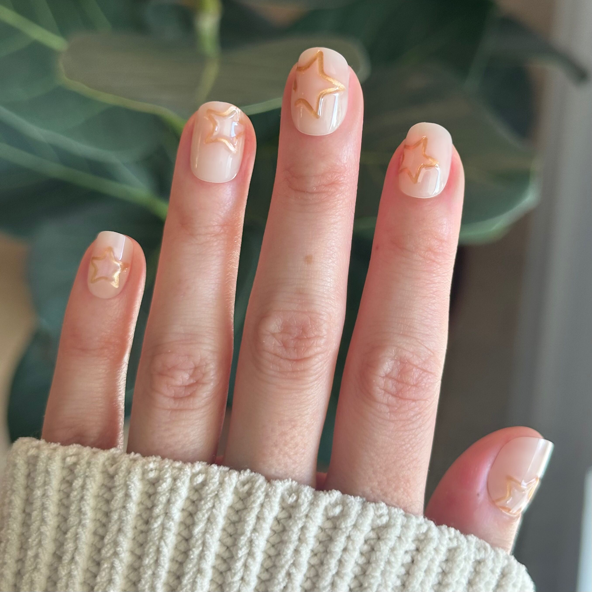 Puffy Gold Stars - Press-On | Extra Short | Squoval
