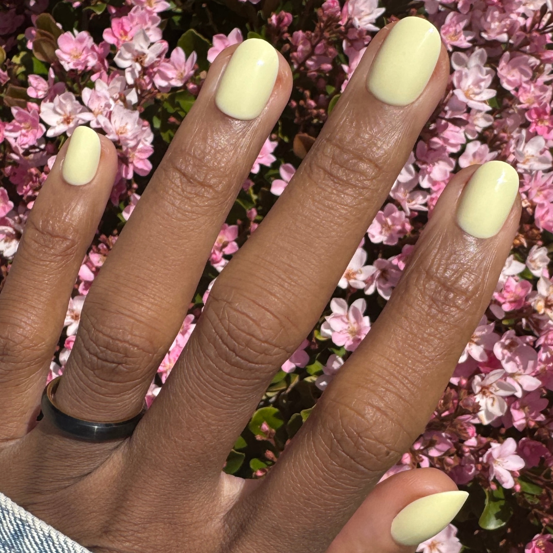 Sunny | Extra Short | Round - Tab Press-On